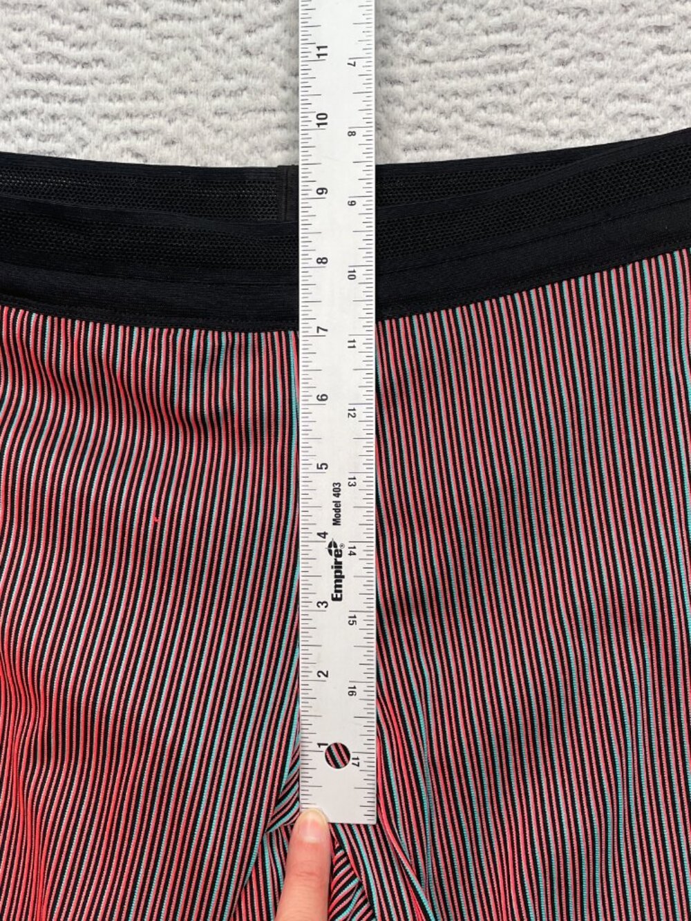 Nikie Mens Aeroswift 1/2 Length running tights shorts Size Medium 28X9" - Picture 11 of 13
